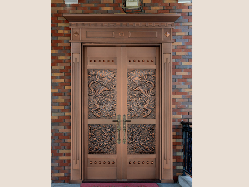 對開(kāi)銅門(mén)