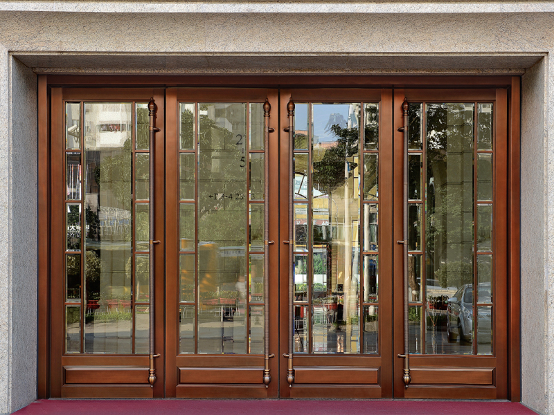 四開(kāi)銅門(mén)